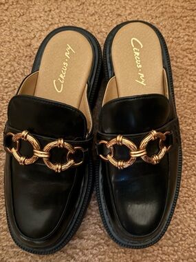 Circus by Sam Edelman Black Leather Slip-On Mules with Gold Chain